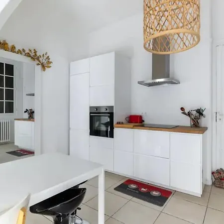 Champs-elyseesav Des Champs Cosy Studio Διαμέρισμα *